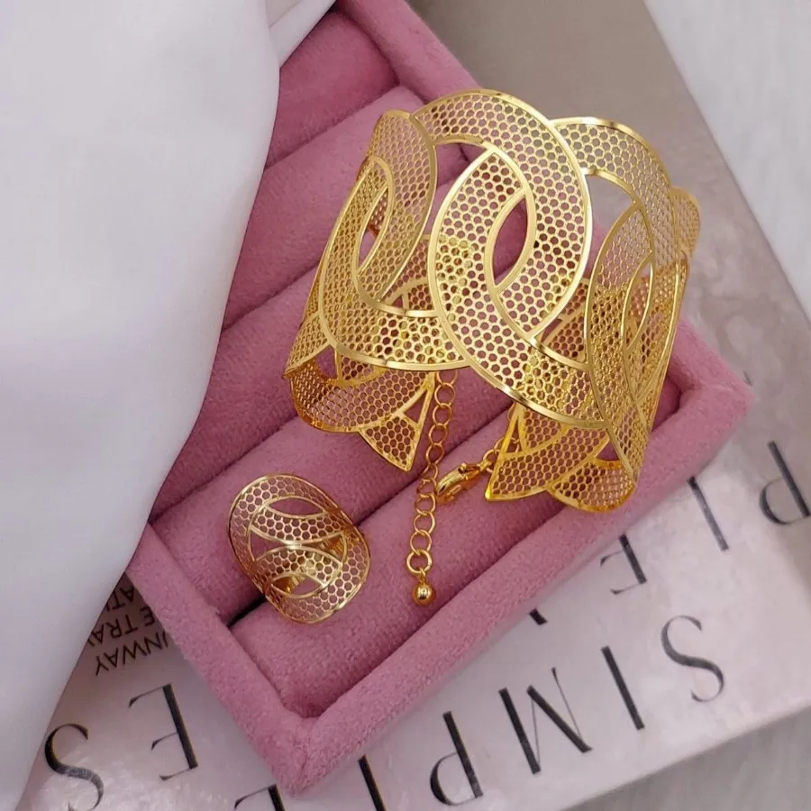 ست دستبند و انگشتر بحرینی