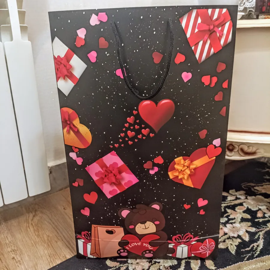 عروسک کادویی