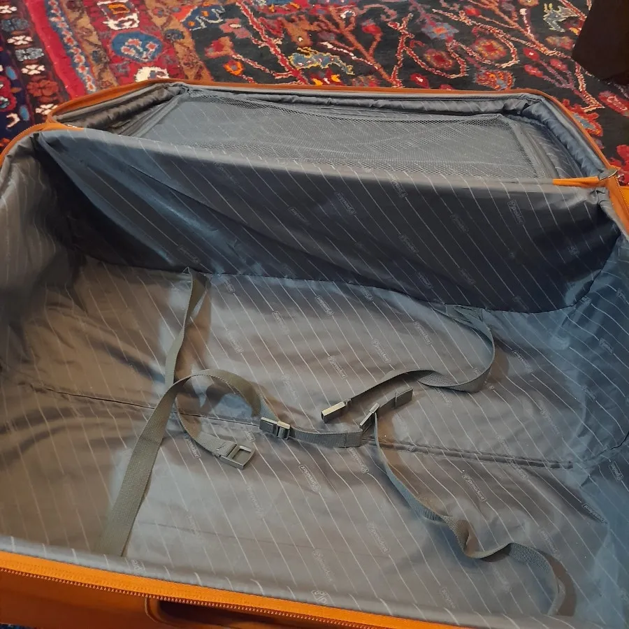 چمدان خارجی