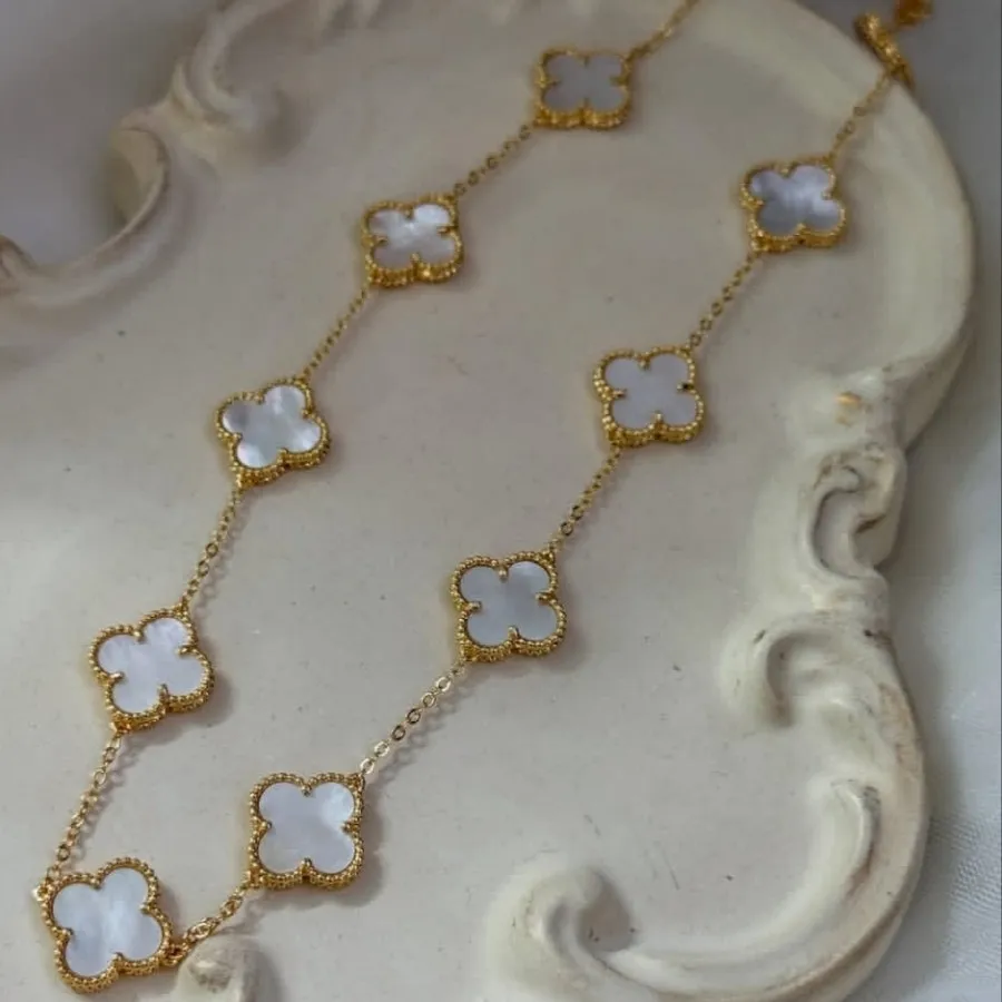 گردنبند ونکلیف