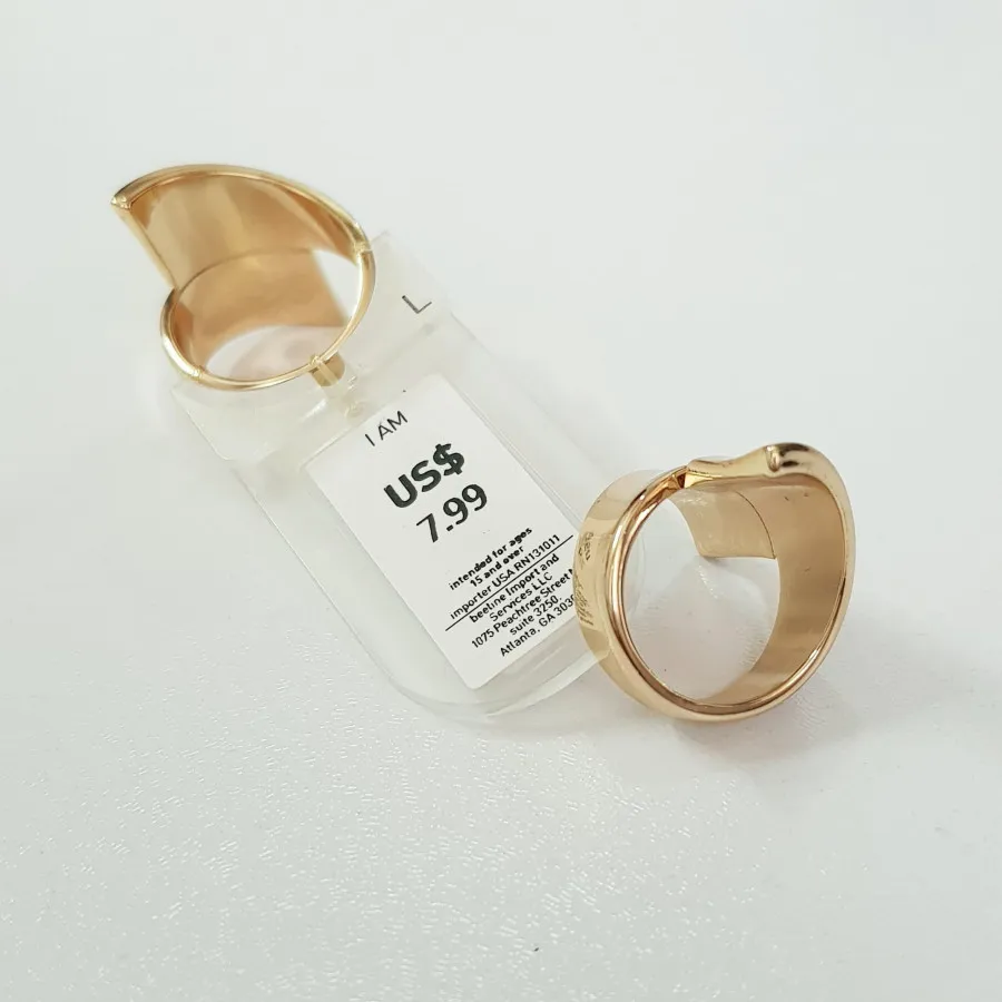 انگشتر مجلسی طلایی درشت