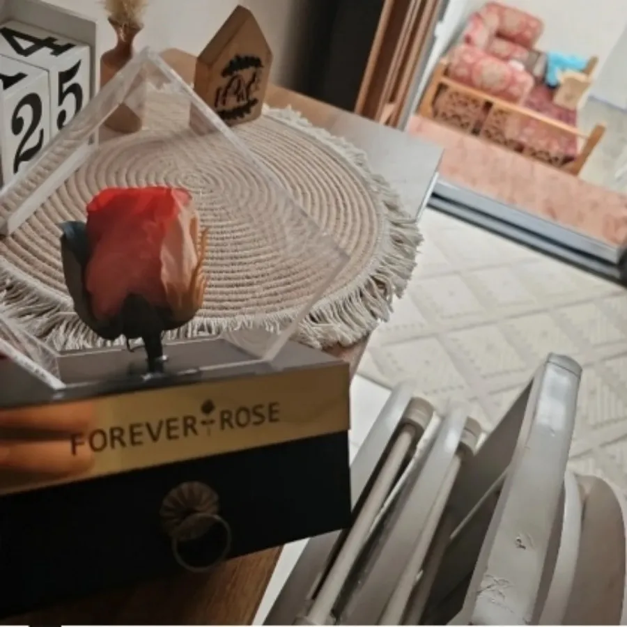 گل رز جاویدان