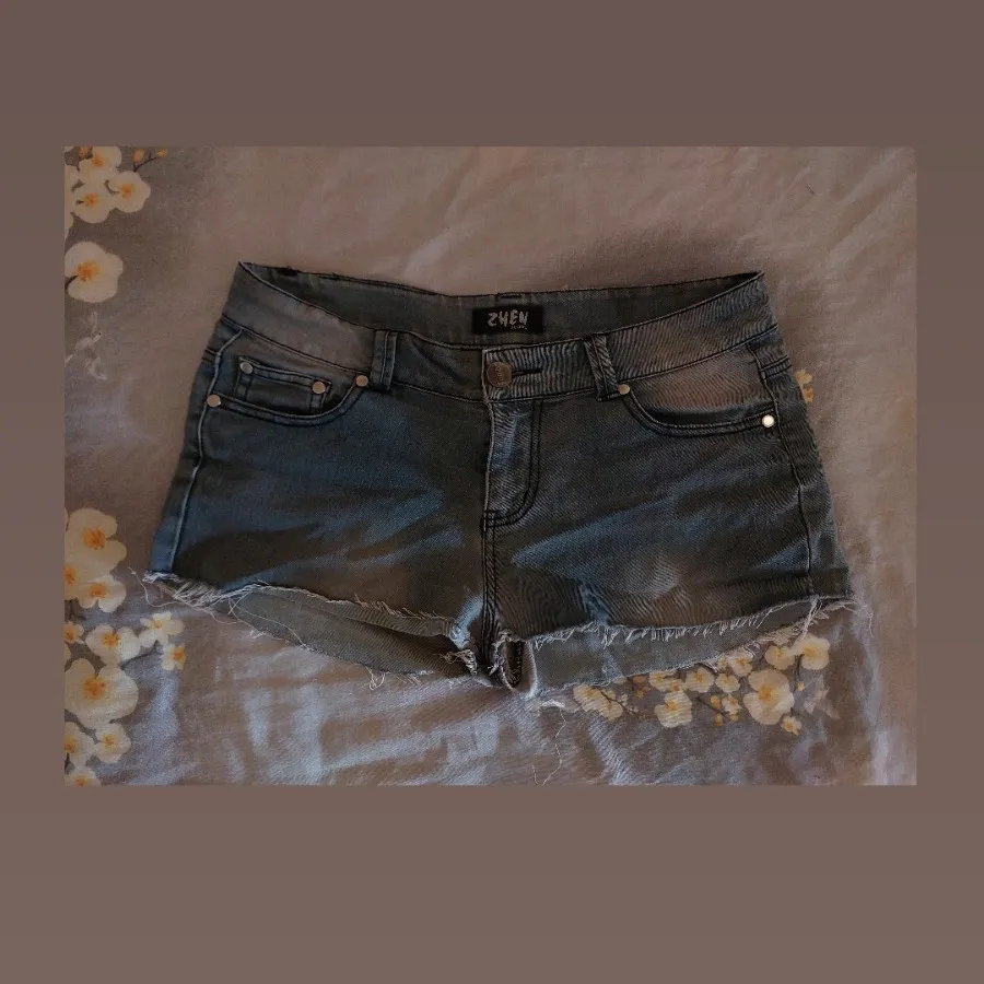 ست کراپ و شلوارک