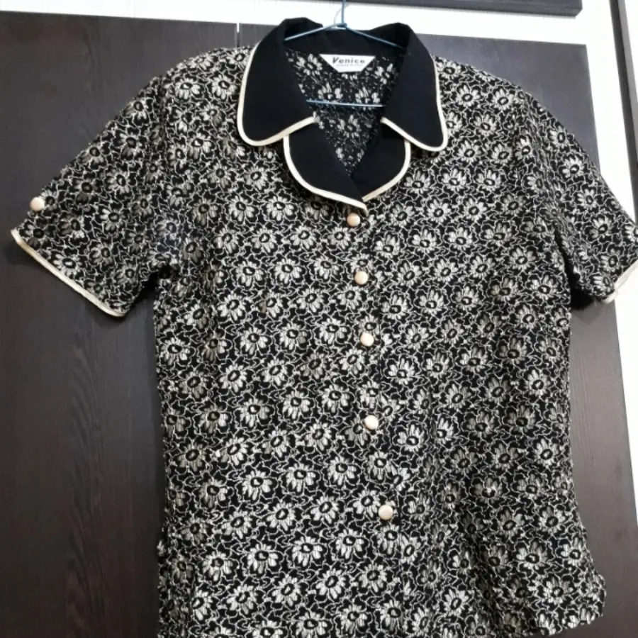 بلوز زنانه آستین کوتاه