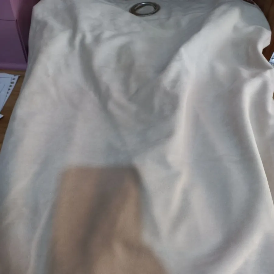 پرده پانچ شده