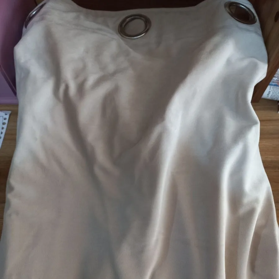 پرده پانچ شده