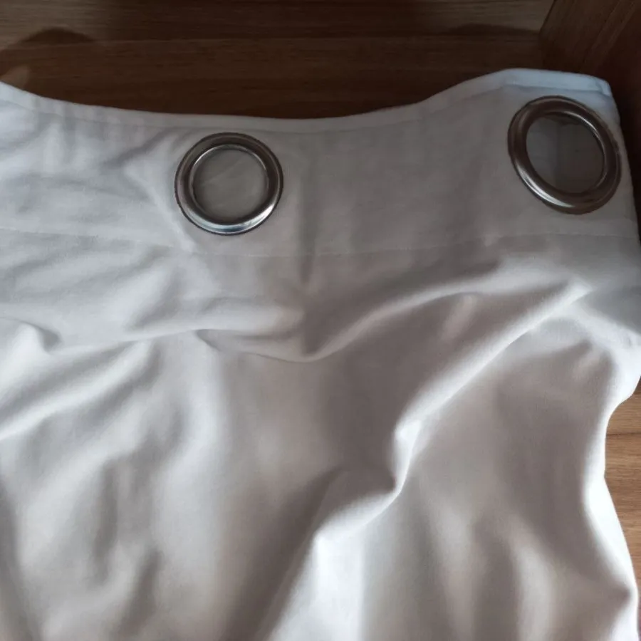 پرده پانچ شده