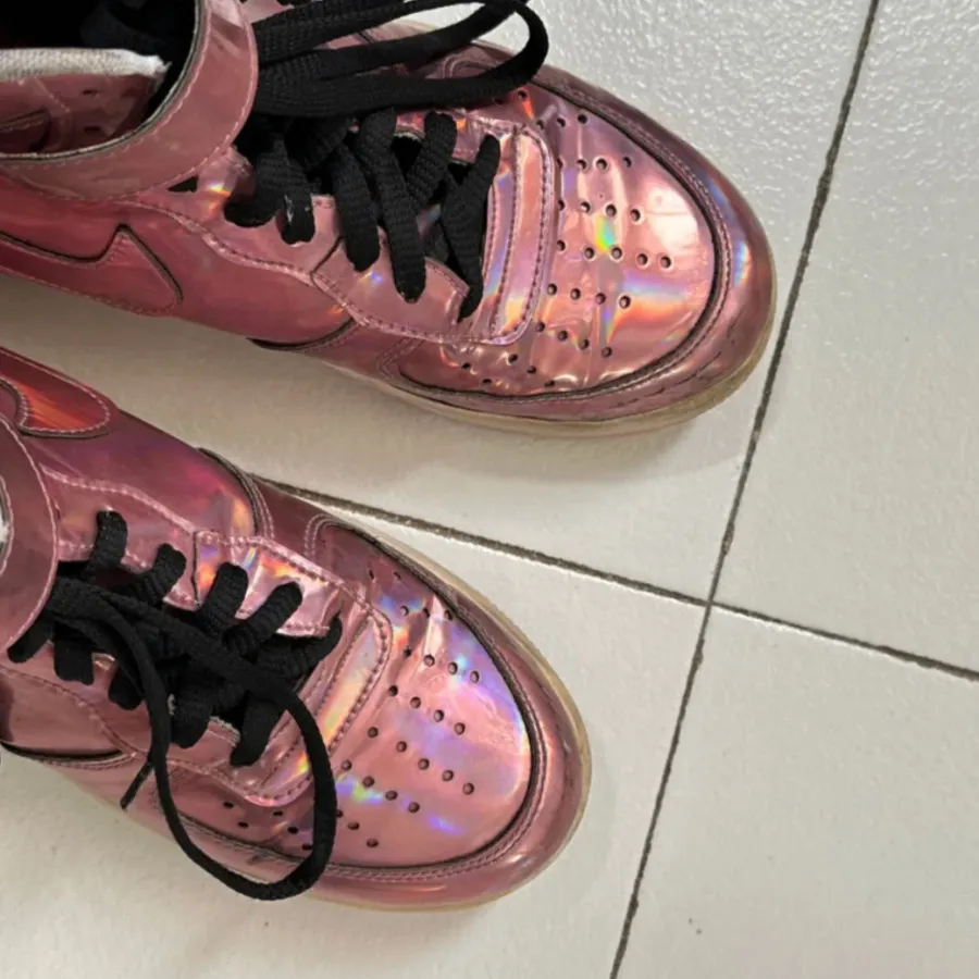 کتونی نایک جردن هلوگرامی