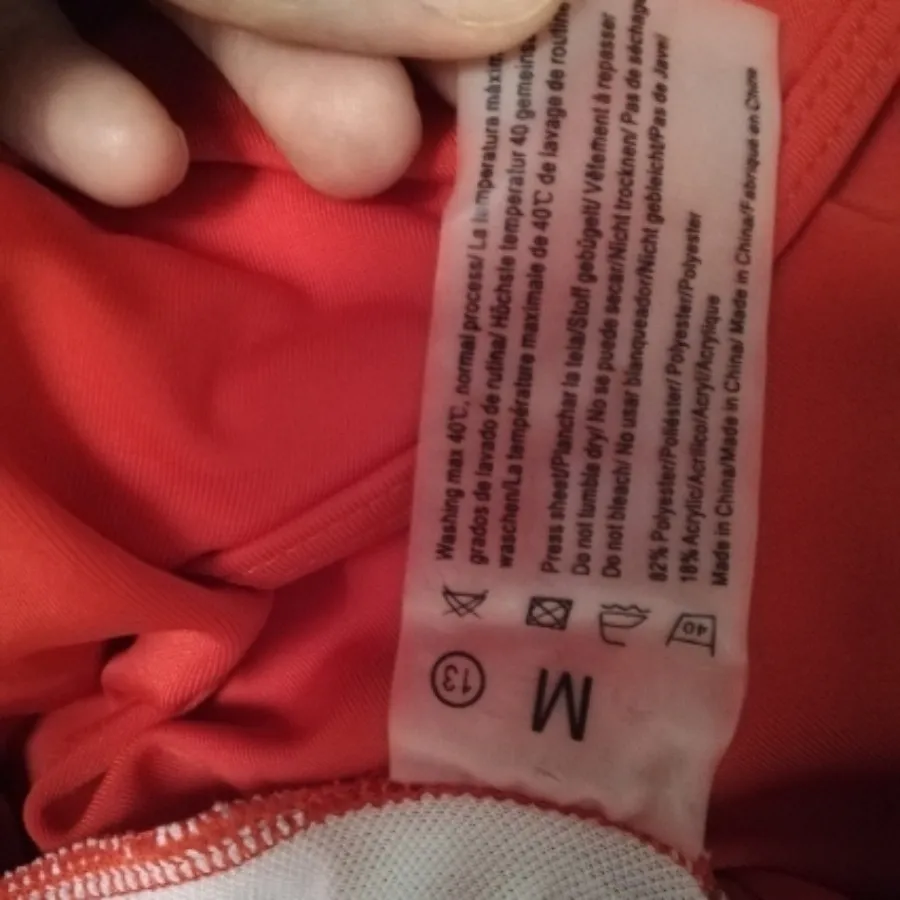 مایو یکسره زنانه قرمز