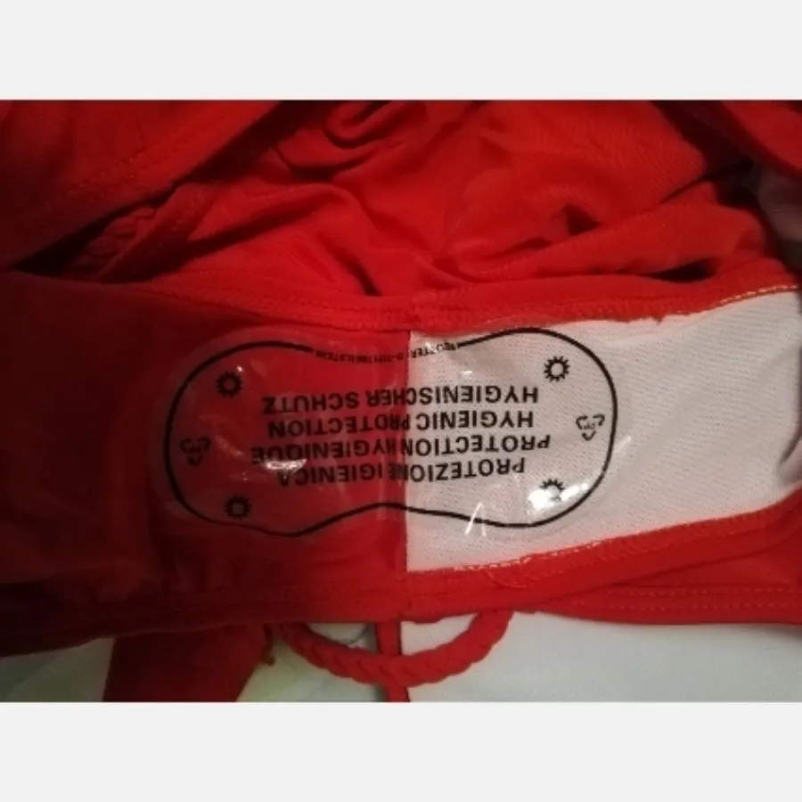 مایو یکسره زنانه قرمز