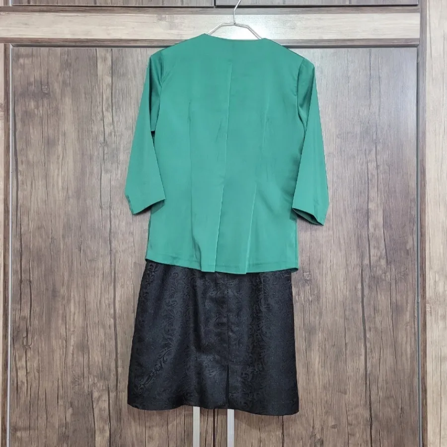 کت و سارافون