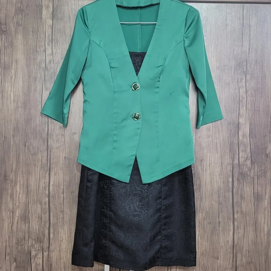 کت و سارافون