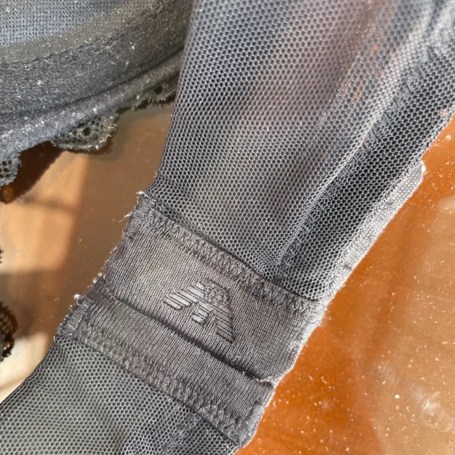 سوتین گیپور برند آرمانی