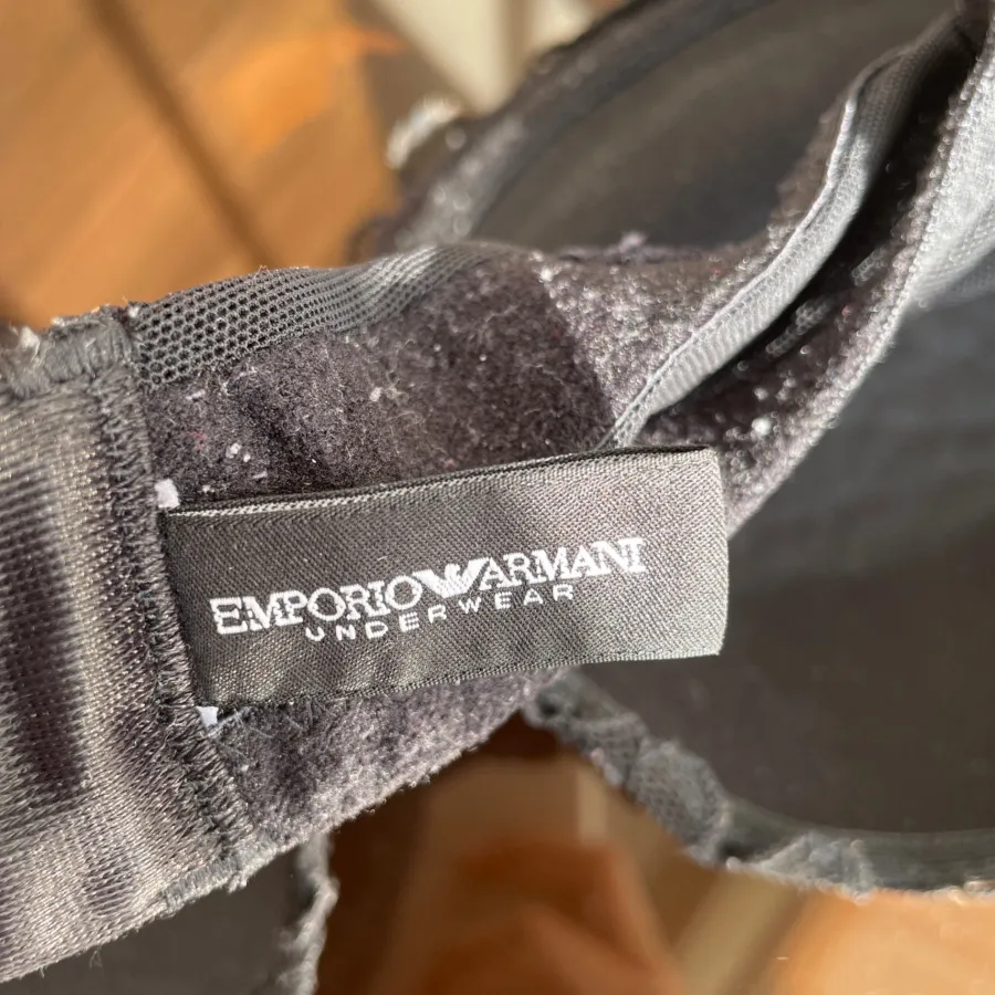 سوتین گیپور برند آرمانی