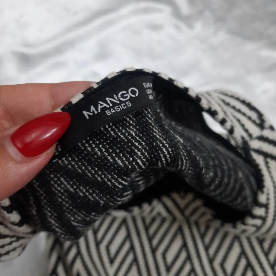 بلوز بافت برند mango