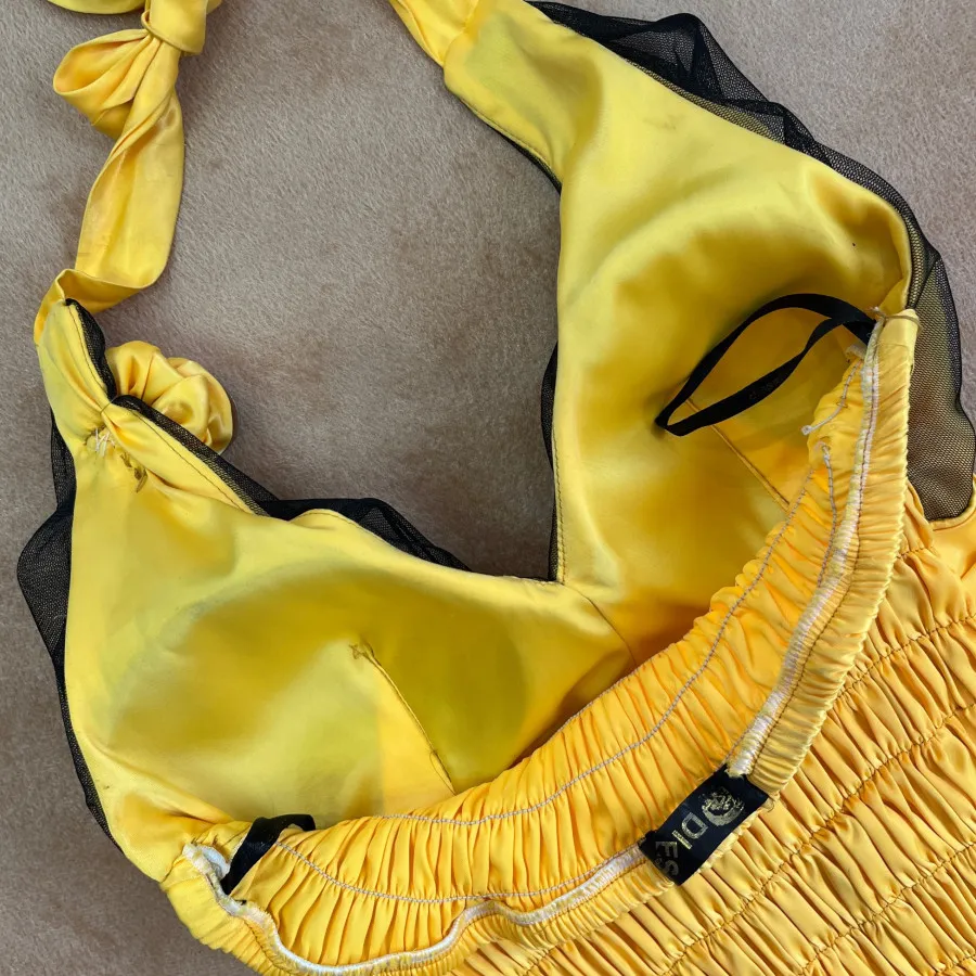 تاپ مجلسی زرد