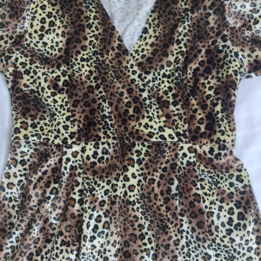 پیراهن مخمل پلنگی