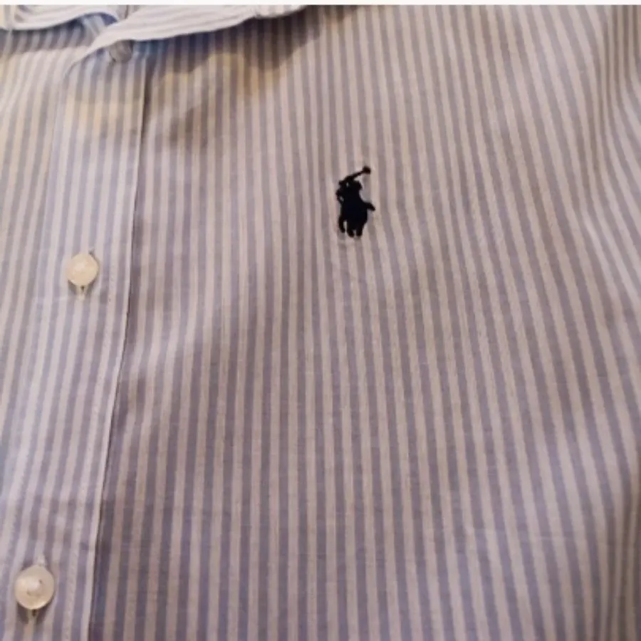 پیراهن مردانه