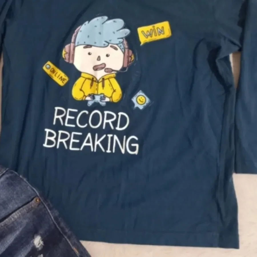 تیشرت آستین بلند