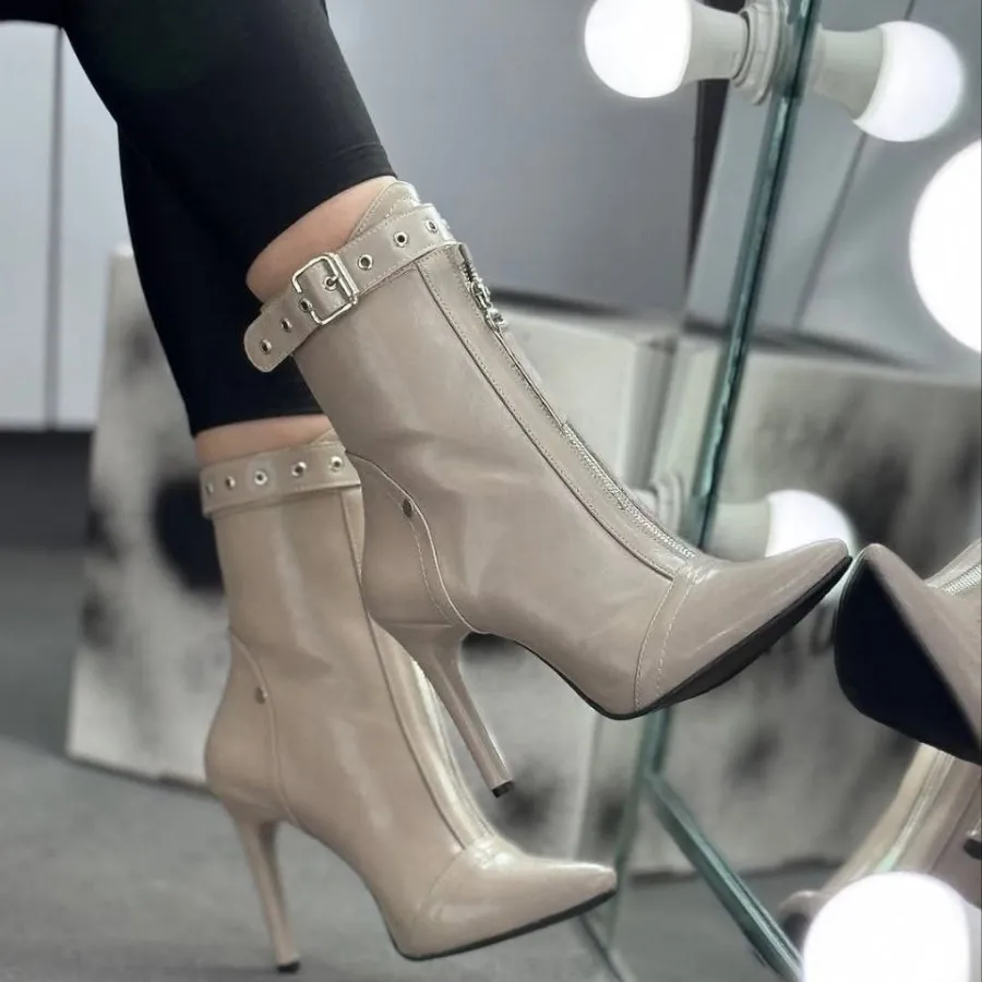 بوت جدید پاشنه میخی ده