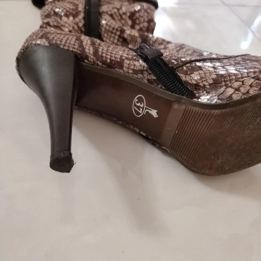 بوت بلند پوست ماری