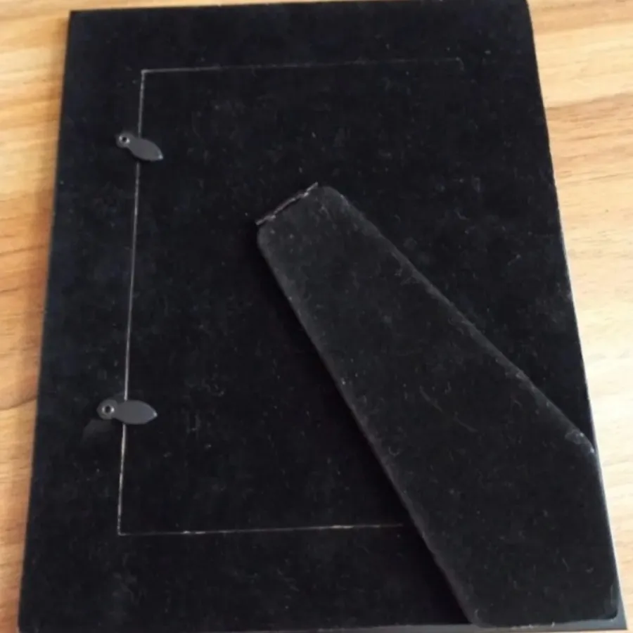 قاب عکس مشکی