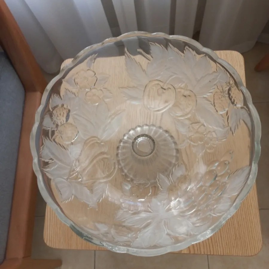 میوه خوری بزرگ پایه دار