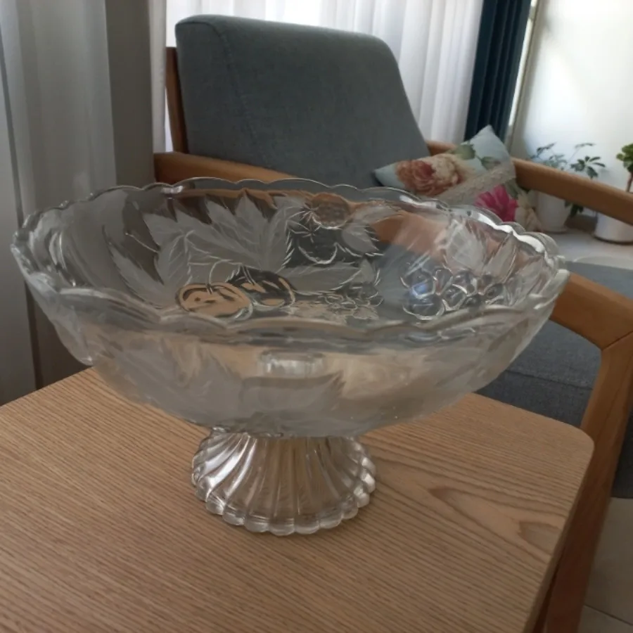 میوه خوری بزرگ پایه دار