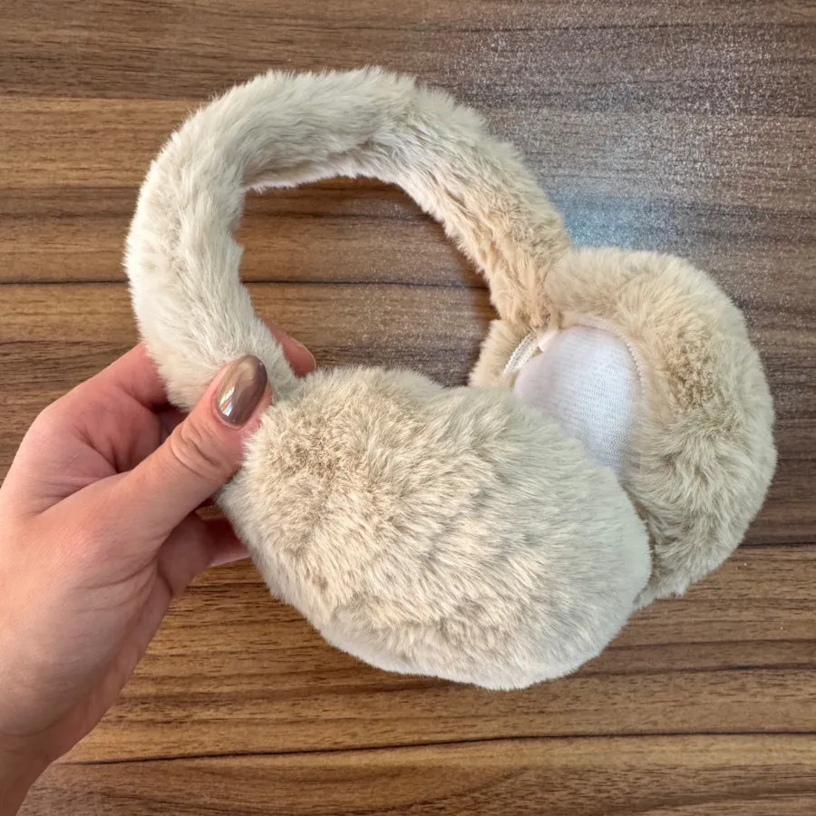 گوش گیرای گرم پشمالو