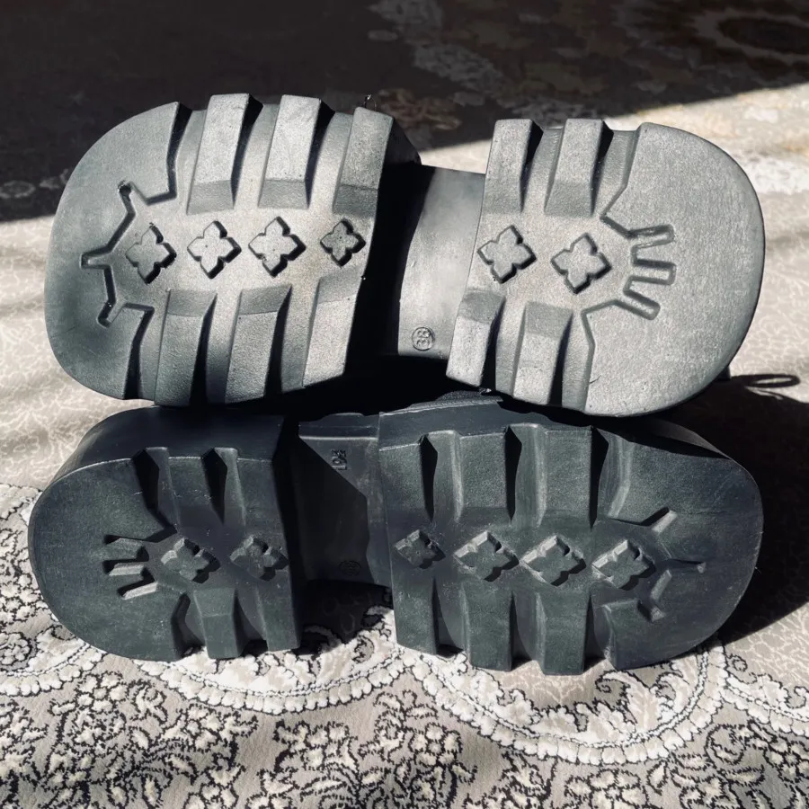 بوت پاپیونی پلتفرم