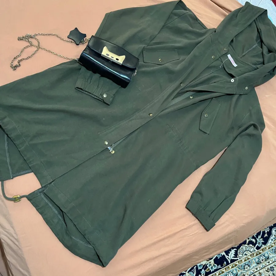 مانتو پاییزه در حد نو