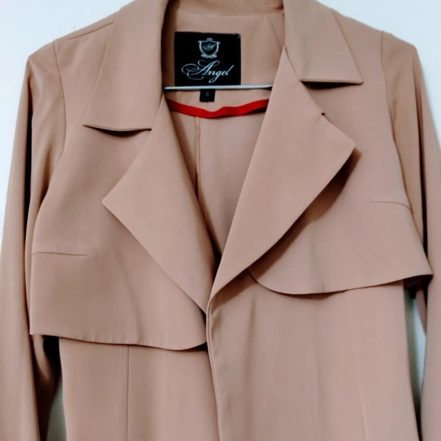 بارونی یا مانتو پاییزه