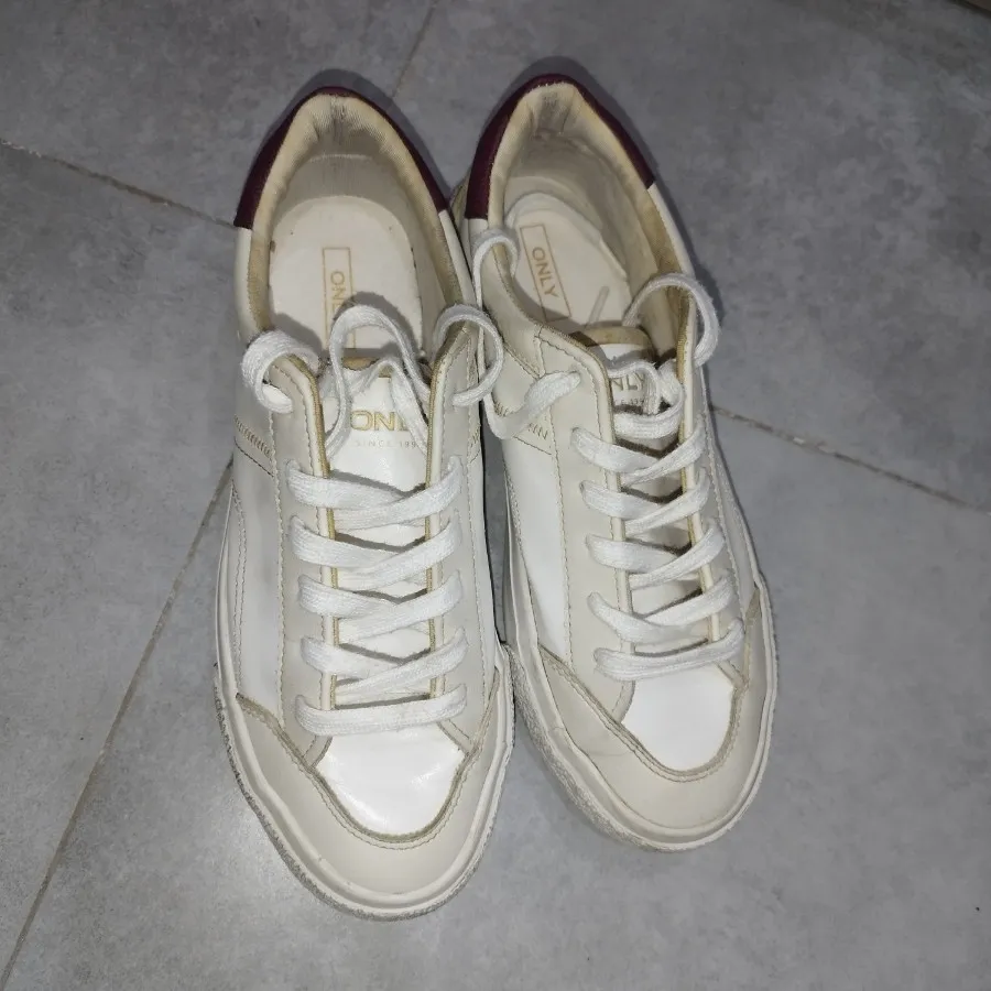 کتونی های برند