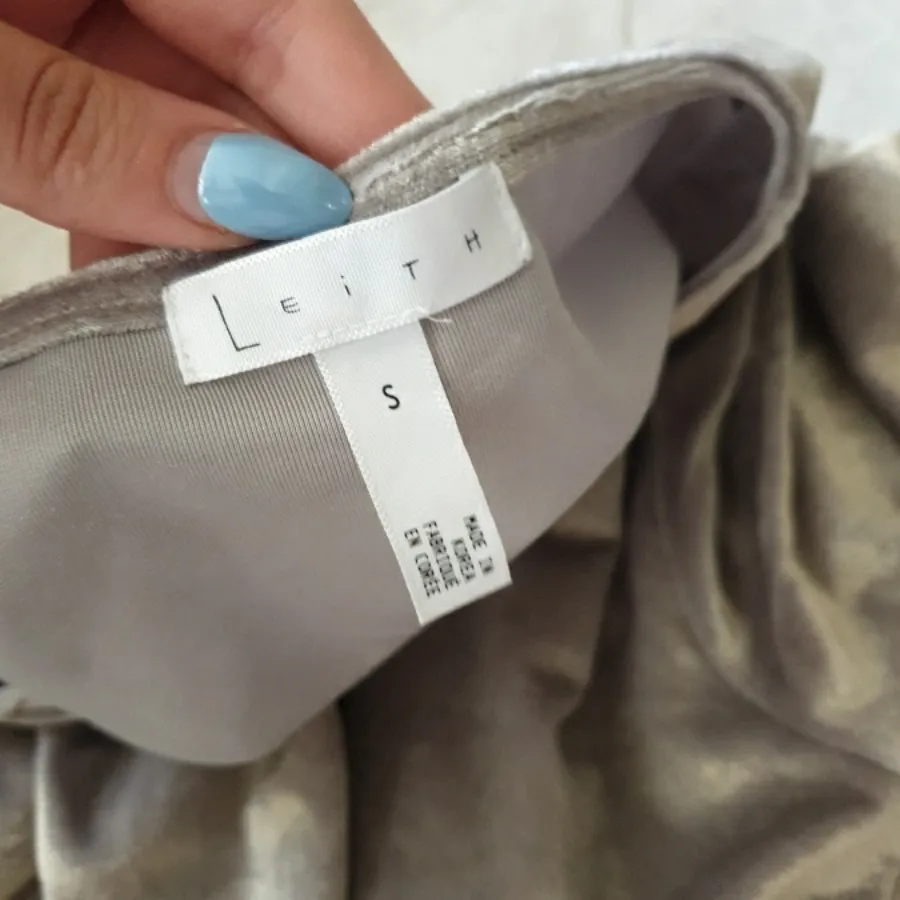 لباس مخمل بژ