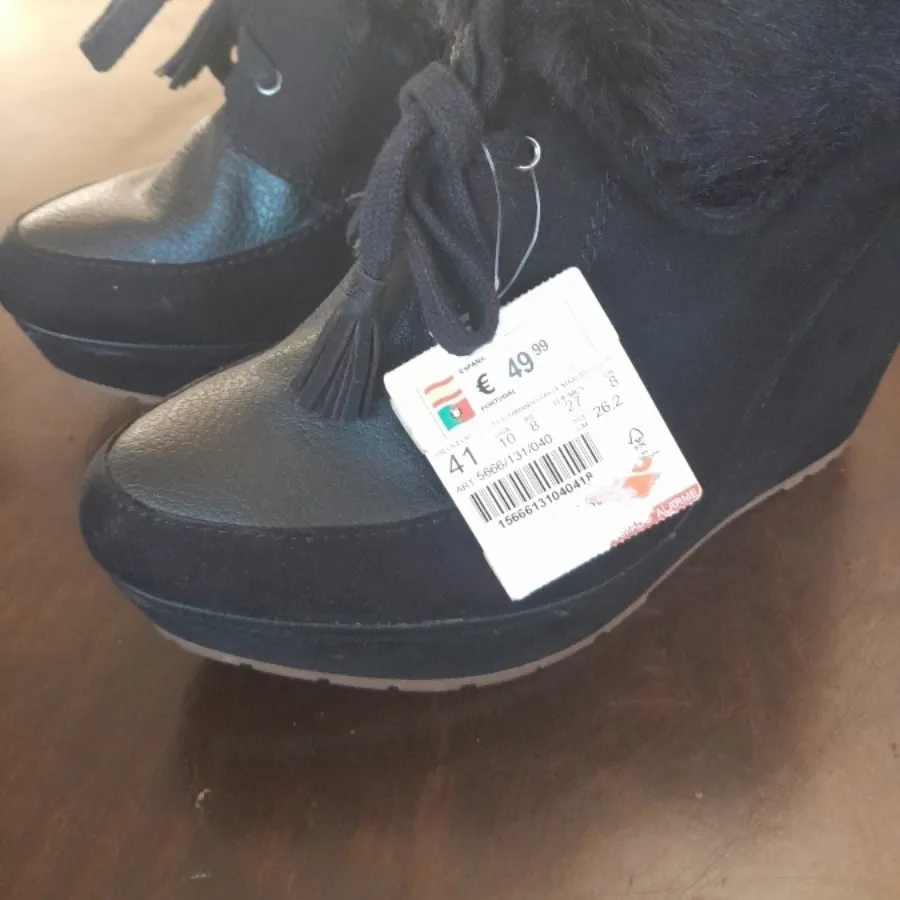 کفش برشکا مشکی