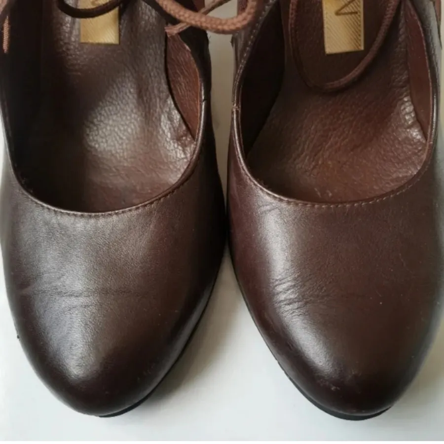 کفش چرم مجلسی jordrn