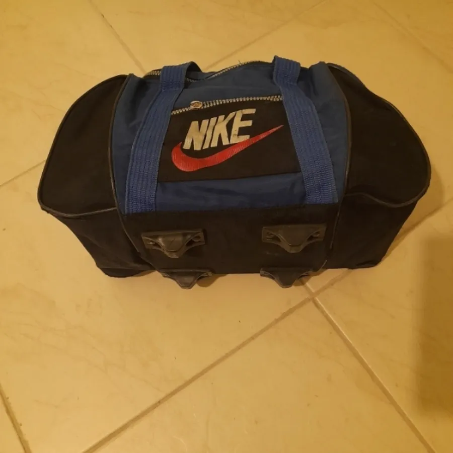 کیف نایکی اصل