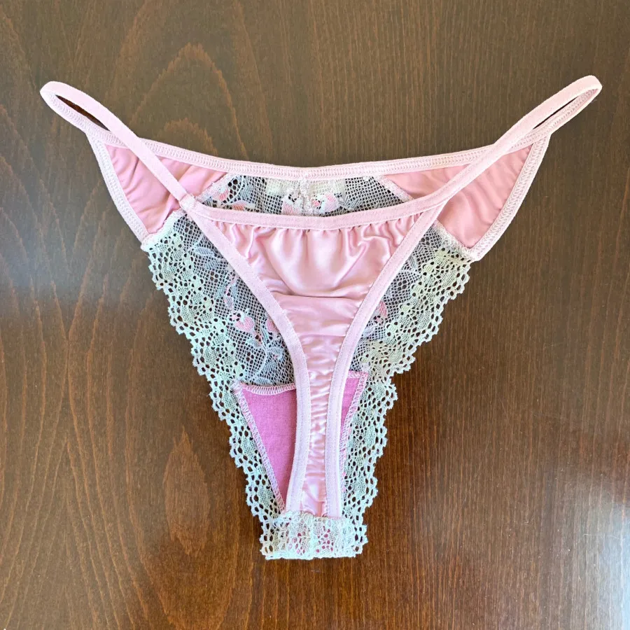 شورت بک لس ان بی بی