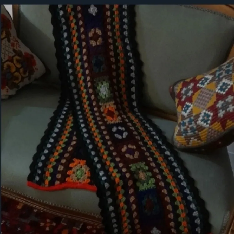 شال مبل،رانر