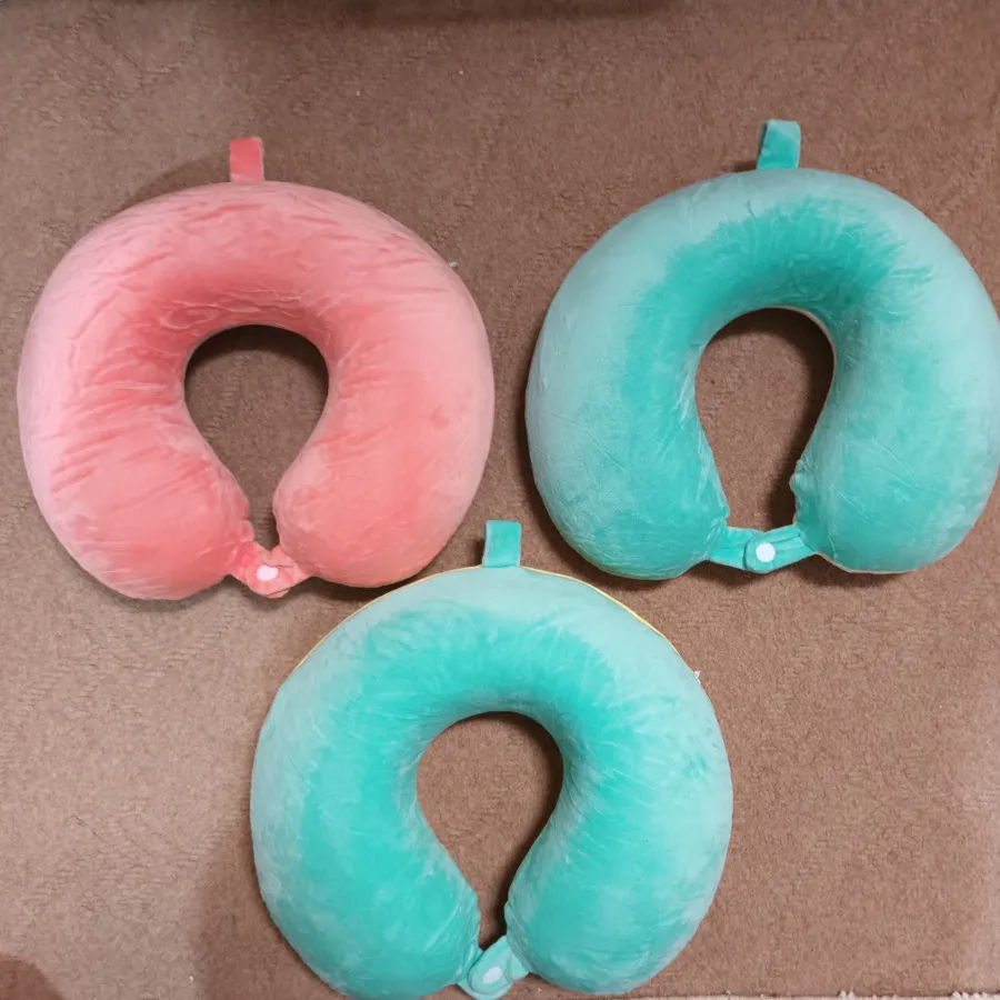 بالش دورگردنی فانتزی