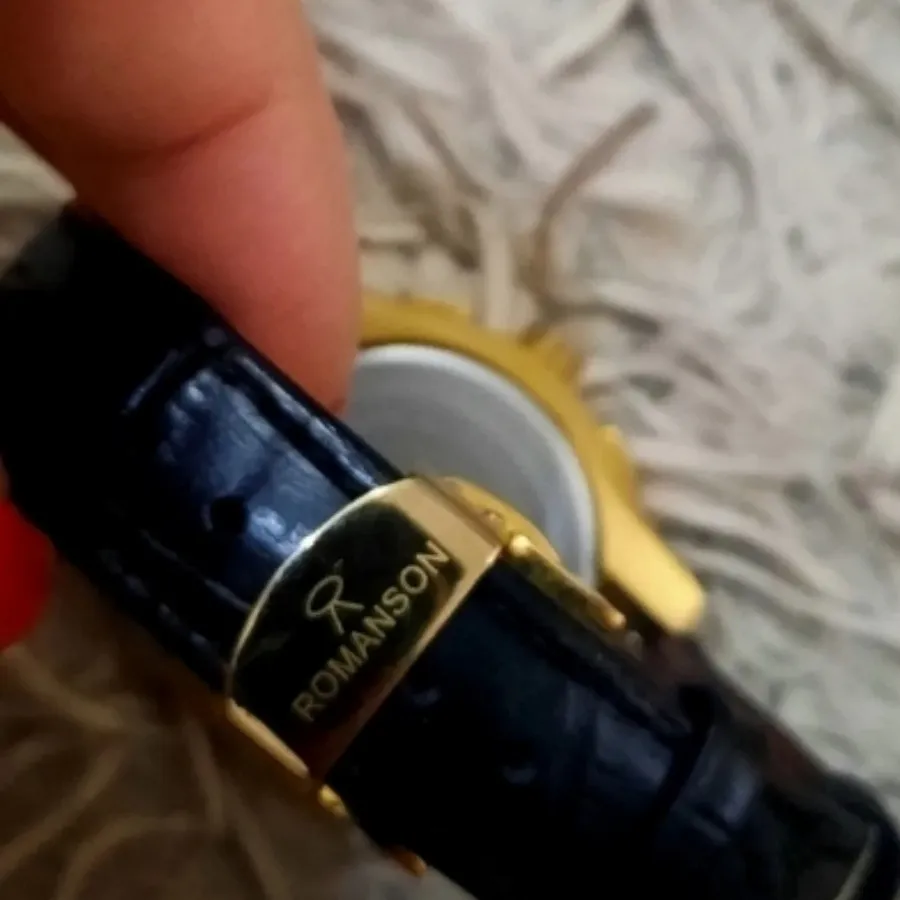 ساعت سه موتوره رومانسون