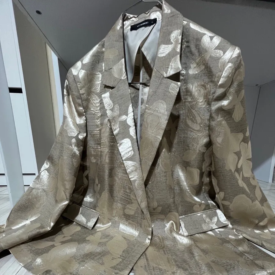 کت ال سی وایکیکی