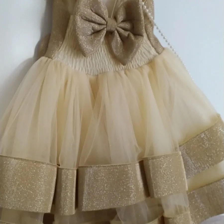 پیراهن دخترانه