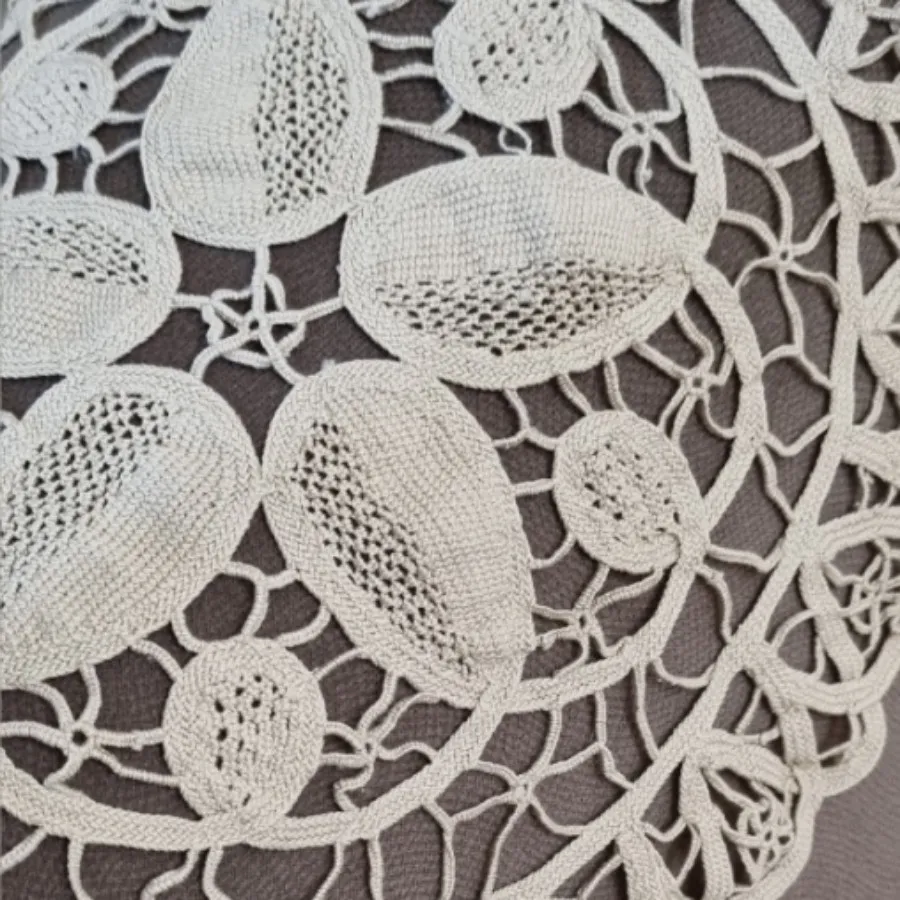 رومیزی قلاب بافی