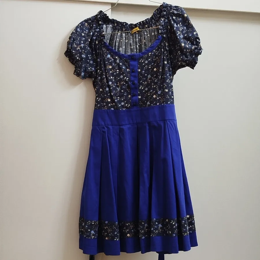 پیرآهن گل دار