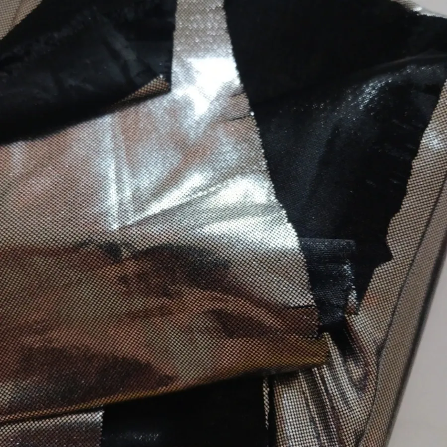 پارچه نقره ای براق