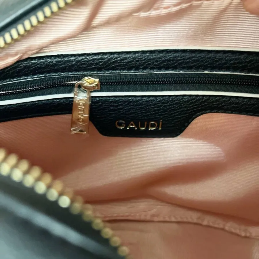 کیف برند ایتالیایی