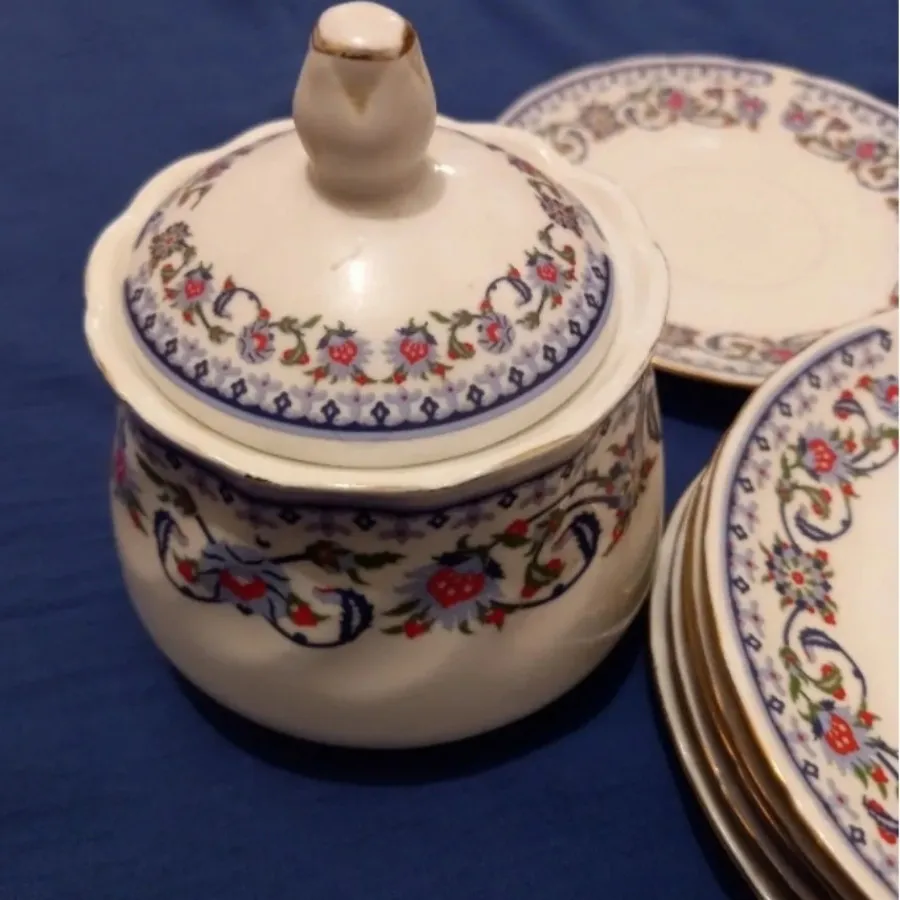 ست فنجان نعلبکی قندان