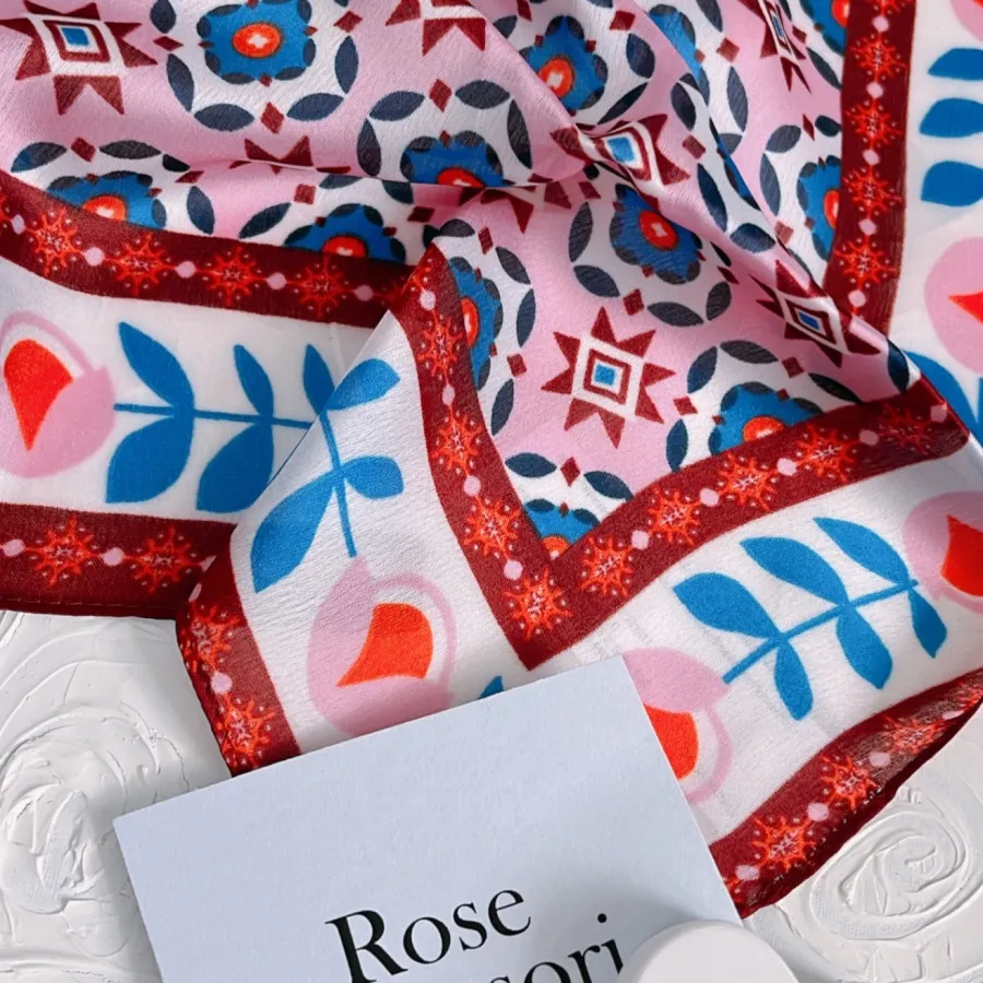 مینی اسکارف