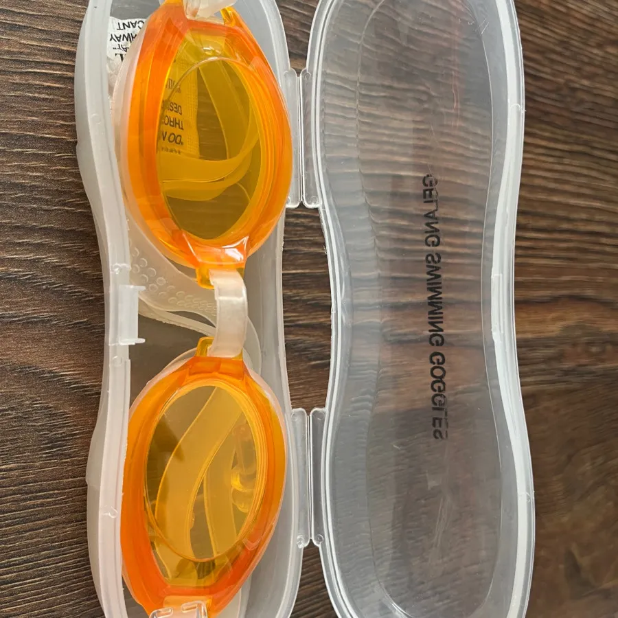 عینک شنااورجینال